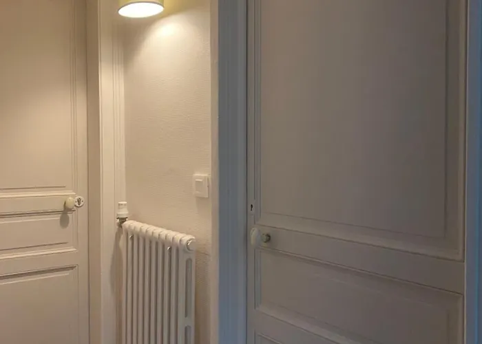 Les Lotus De Belle-yle Bed & Breakfast Yvré-lʼÉvêque